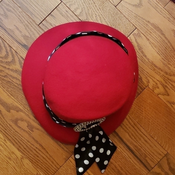 ?red wool hat with scarf & broche.